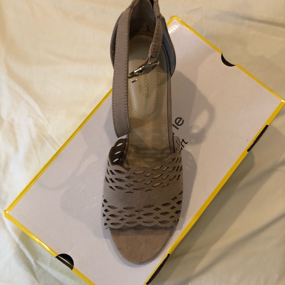 Liz Claiborne Wedges